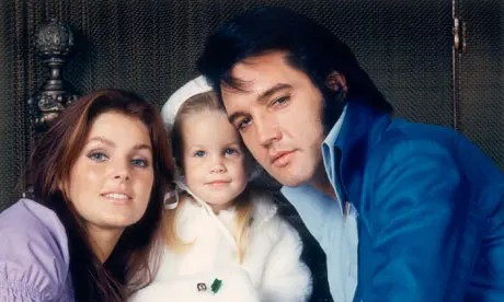 DE CE A MURIT LISA PRESLEY